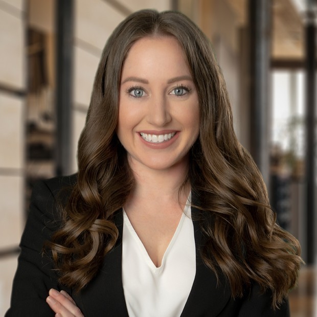 QuanticSchool's tweet photo. Mark your calendars for the LIVE broadcast of the #QuanticMoonshot finals in NYC this Saturday, May 6, at 3:40pm ET! 🚀 Quantic grad, Catie Marolt, will take us LIVE to meet our #founders, tour the venue, and speak to the 5 finalist teams. #quanticevents #passionproject https://t.co/BV7sfw31ji