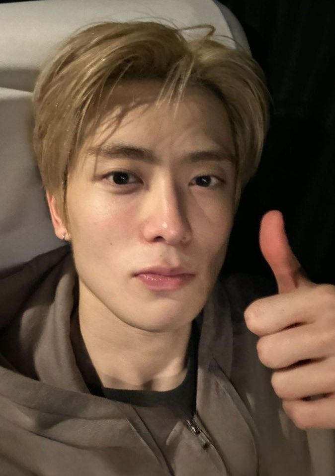 ًdik icá tweet media