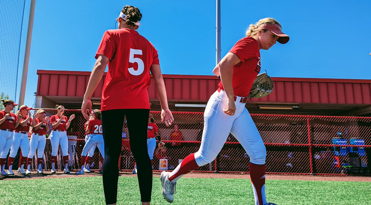 🚨MIAA DEFENSIVE PLAYER OF THE YEAR🚨

Pitt State SS Gabby Schultz (<a href="/gabbyschultz4/">Gabrielle Schultz</a>) is the MIAA softball Defensive Player of the Year and an MIAA Gold Glove selection.