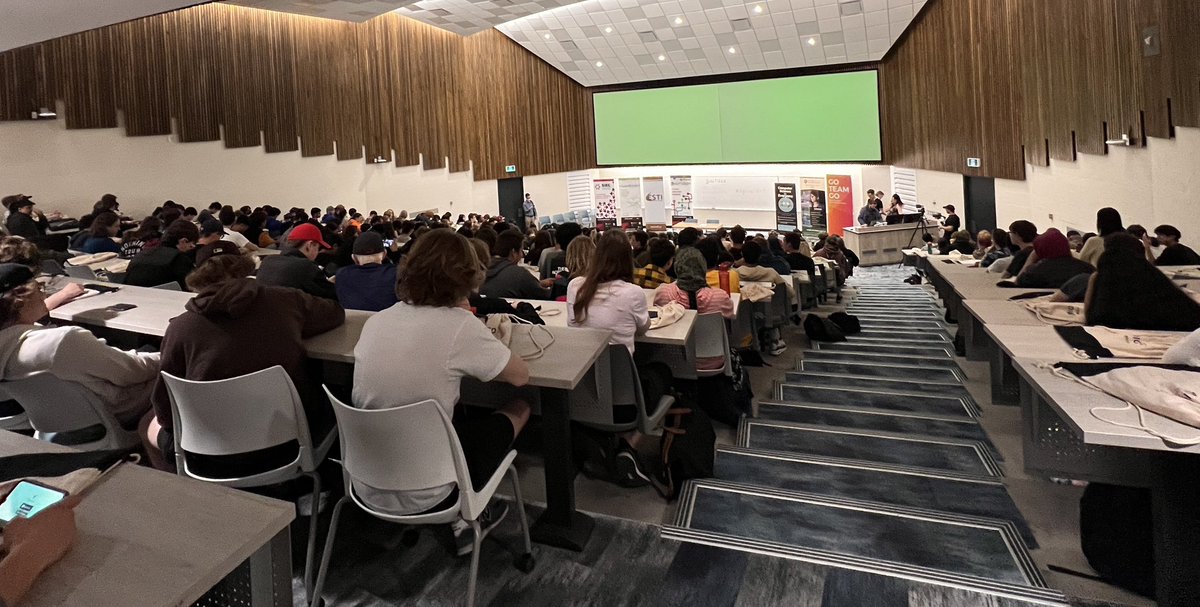 SaskCode's tweet image. DIGITIZED is finally here- along w 300 students, great presenters, workshops, and a whole lot of enthusiasm and awareness towards #technology and #tech-related careers #STEM #digitized2023
@CS_USASK @usask @saskatooniec