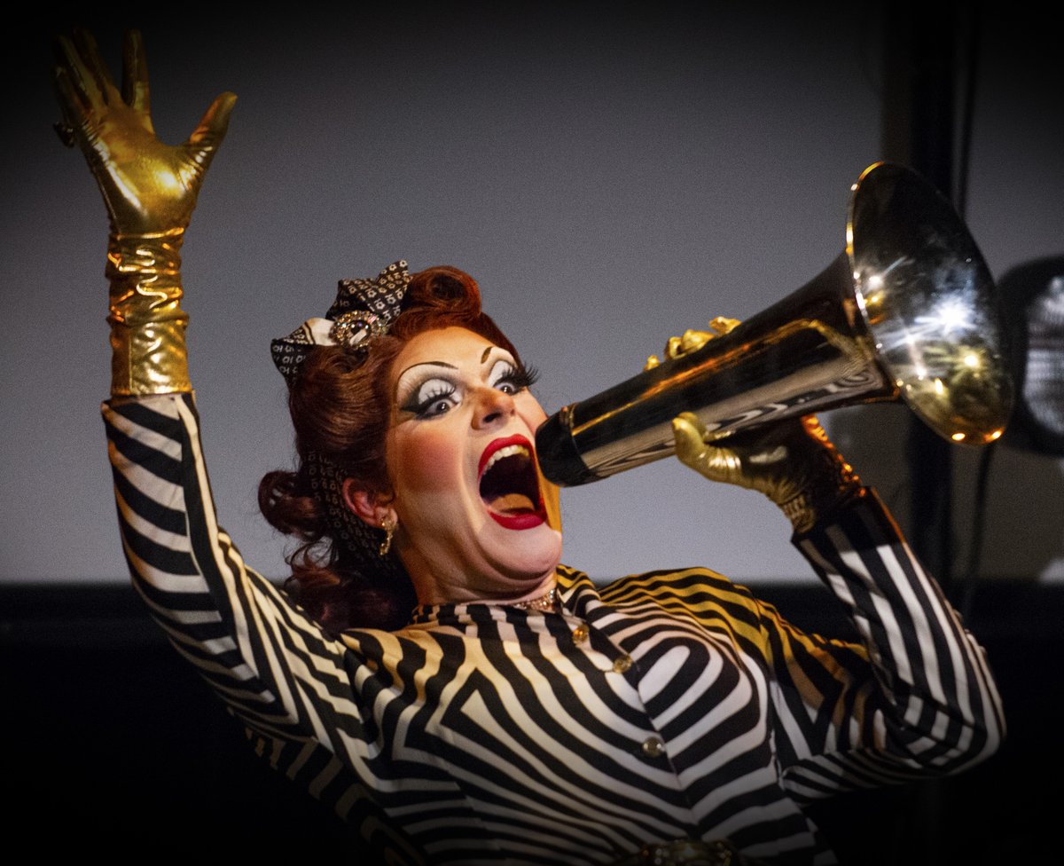 She's baaaack! Award-winning drag comedienne <a href="/PearleHarbour/">Pearle Harbour</a> presents Agit-Pop! as part of the <a href="/stratfest/">Stratford Festival</a> Forum programming.

June 15–17, tickets here: stratfordfestival.ca/.../TheForum/A…