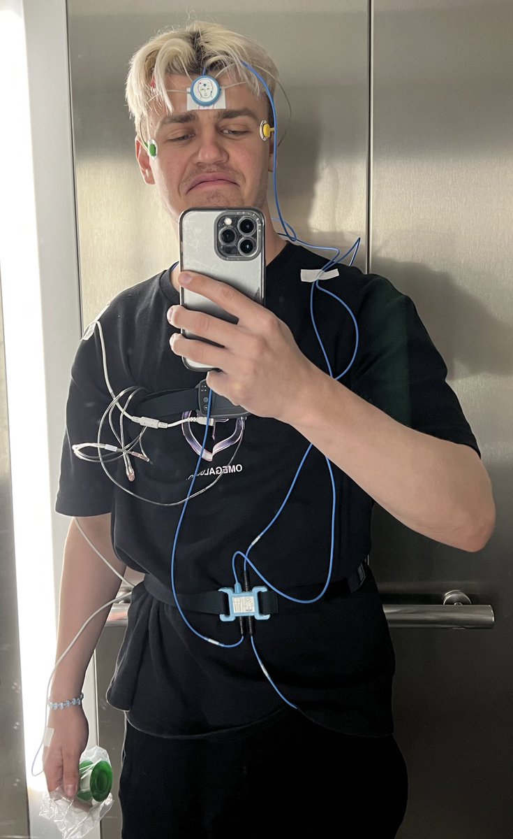 Papaplatte tweet media