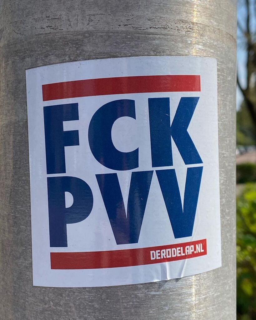 De_Rode_Lap's tweet image. Een nieuwe klassieker. Even kort als krachtig: FCK PVV!

#fckpvv #politiek