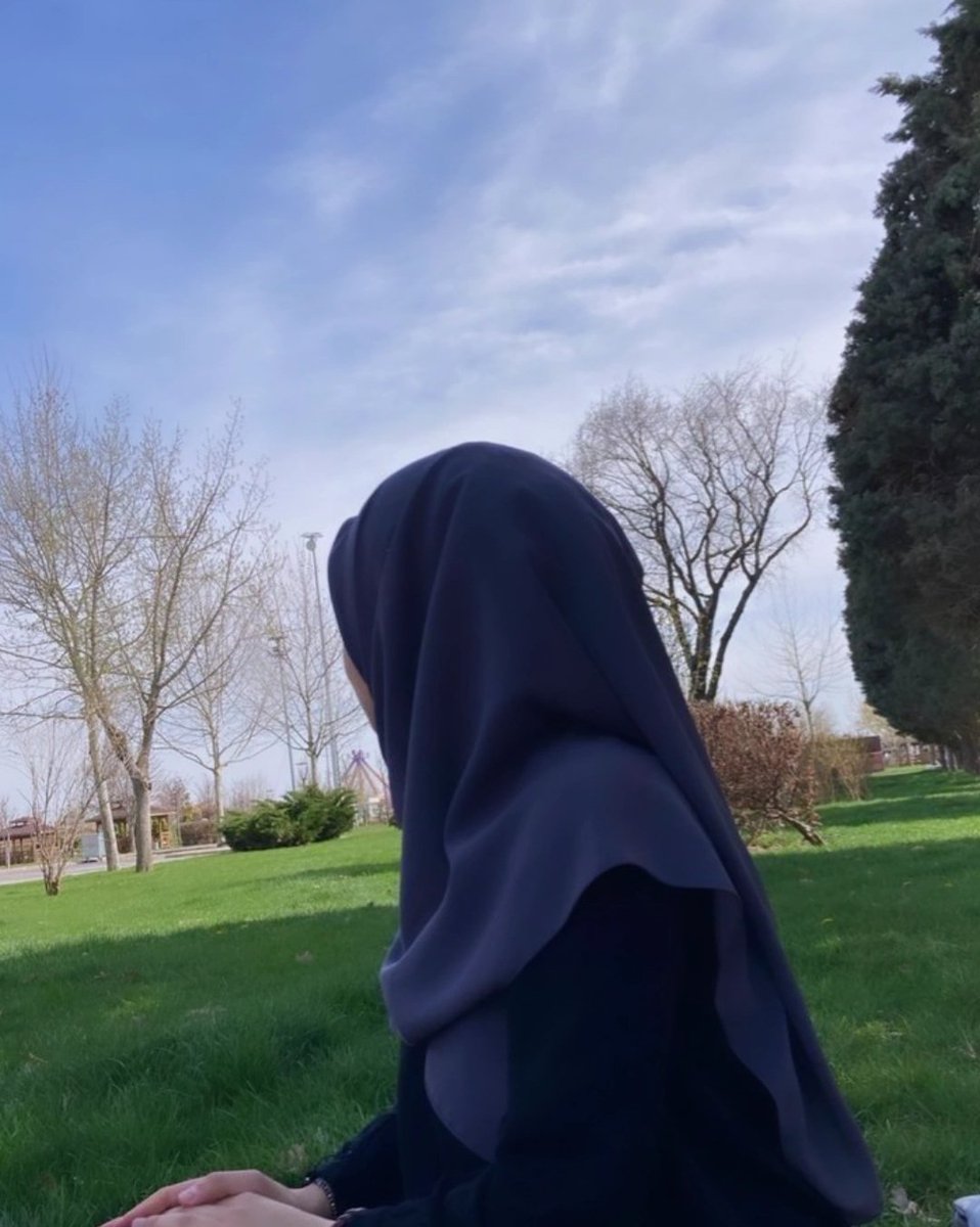 Ahiret yurduna gelince işte asıl hayat ordadır...
keşke bunu bilselerdi🥀🤍