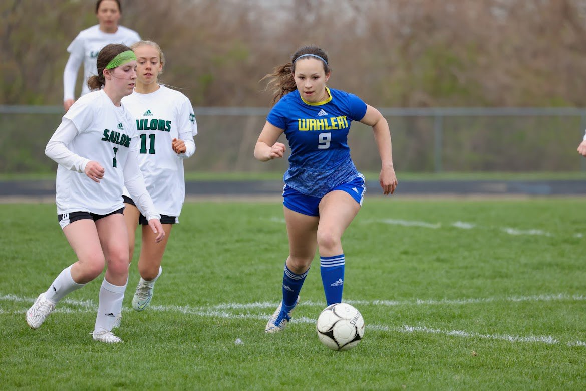 wahlert_gsoccer's tweet photo. Happy happy game day!! 
⚽️: Prairie High School 
⏰: 4:15
📍: Wahlert https://t.co/KQZJcfHOe5