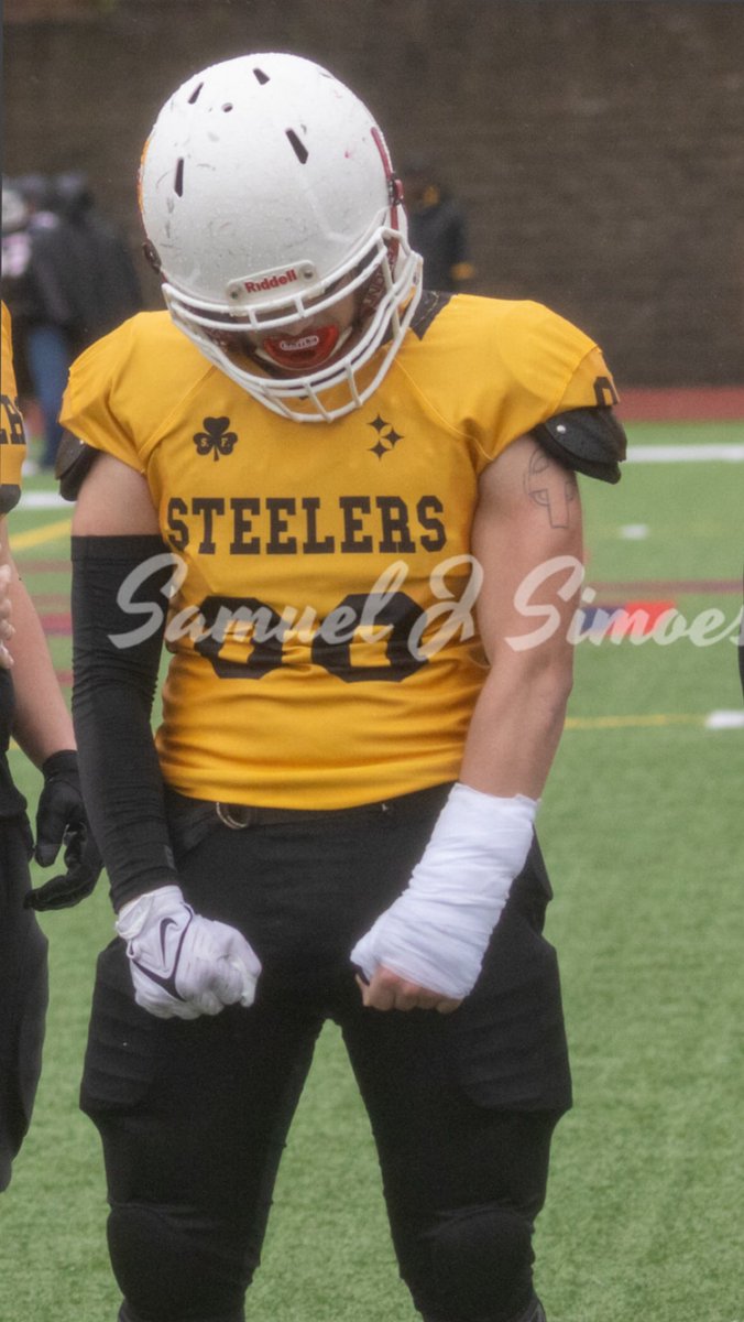 BrodyDeffley's tweet photo. 12 tackles for loss, 6 tackles, 2 🥞
final score 30-8 https://t.co/9e7Sp7uef1
