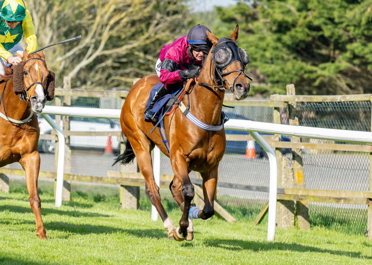 RACE 7 RESULT - The Sky Sports Racing Sky 415 Handicap Stakes

🥇 Autumn Flight
🥈 Madrinho
🥉 Liberty Bay

Jockey: <a href="/josephinegordo/">josephine gordon</a> 
Trainer: <a href="/philmcentee1/">phil mcentee</a>  
Owner: Miss Robin Blaze McEntee   

📸 <a href="/dcoolimages/">Darren Cool Images</a>