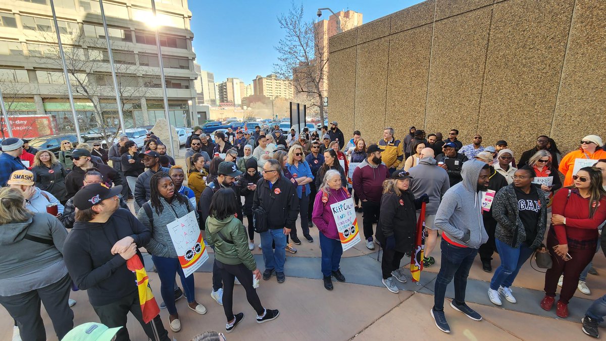 psacprairies's tweet photo. CRA members in Calgary, AB were out on the line today!
Together we will win. Together we will get a fair contract!
#WorkersCantWait #UnionPridePrairieWide #PSACStrike2023 https://t.co/GBEm7RwHfQ
