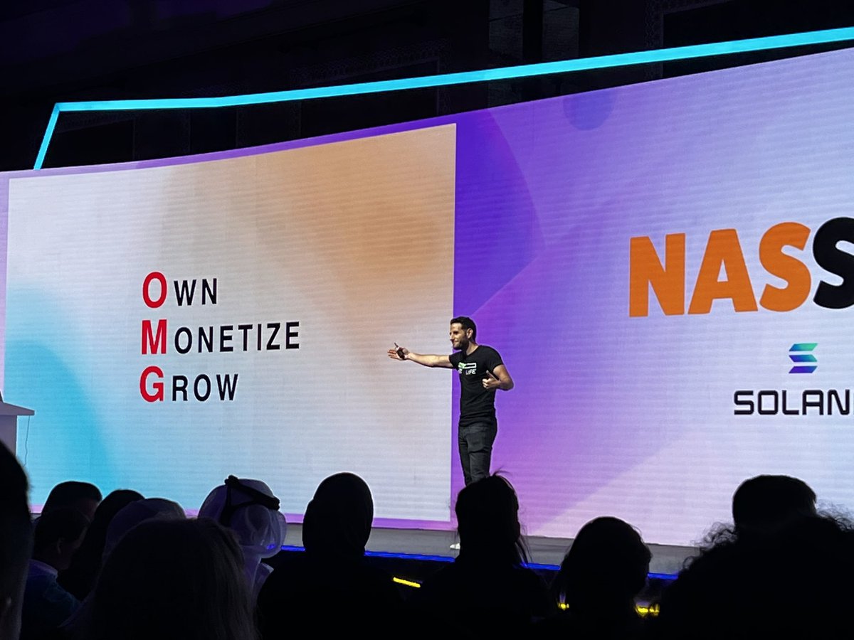 nasdaily's tweet photo. I just met 1,000 creators from 66 countries. 

This was Nas Summit Dubai 2023. 

The biggest theme that all creators agreed on?

Social media is no longer a place to build a business. It's also no longer social. Just media.

That's why it's now very important to "OMG". https://t.co/1OtY3jQCe2