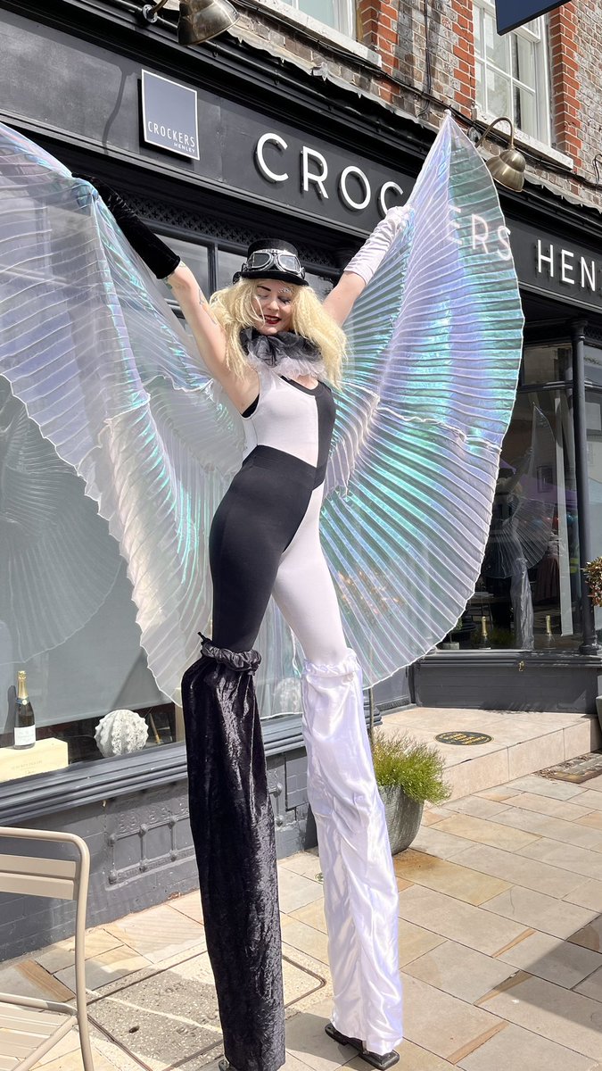 henleyresidents's tweet photo. What a fabulous MayFayre yesterday. Organised by @SarahLMiller19 . Fantastic turn out. Thanks to everyone who supported this event. See you next year! #workingfortheCommunity #events #supportlocal #Henley #MayFayre #Familyfun #VoteHRG https://t.co/p4RC3YGAIA