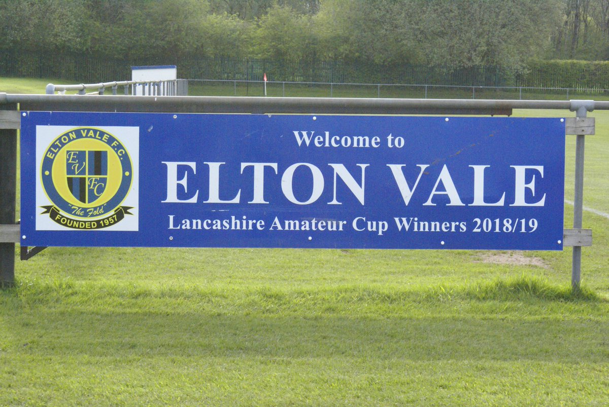 CalsSportsPhoto's tweet photo. We’re here tonight @EltonValeFC vs @BoltonUnitedFC ⚽️

A win tonight seals Vale promotion🎉

Stay tuned for the game action shots📸 https://t.co/nXA3mGnDob