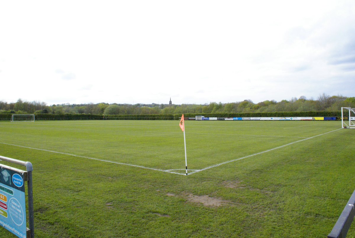 CalsSportsPhoto's tweet photo. We’re here tonight @EltonValeFC vs @BoltonUnitedFC ⚽️

A win tonight seals Vale promotion🎉

Stay tuned for the game action shots📸 https://t.co/nXA3mGnDob