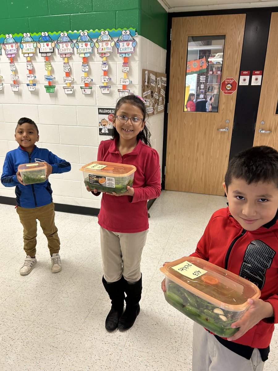 Chelsea Foster tweet media