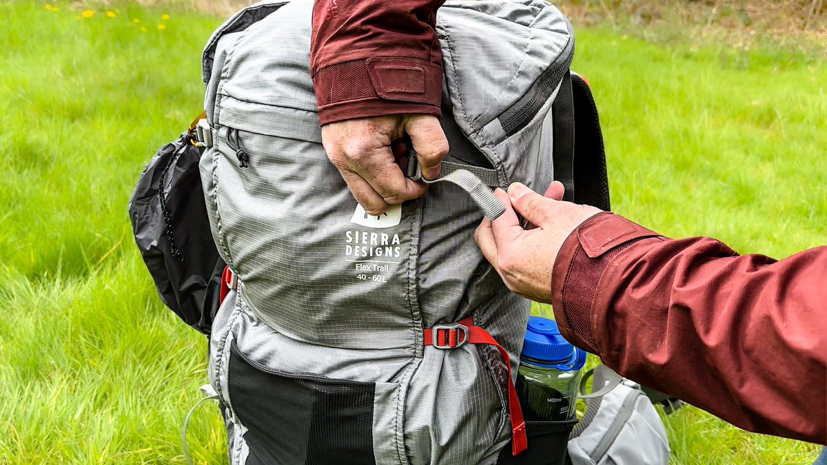 Sierra Designs Flex Trail 40-60 backpack - One pack…adjustable capacity
youtu.be/n3lhShQtn3A