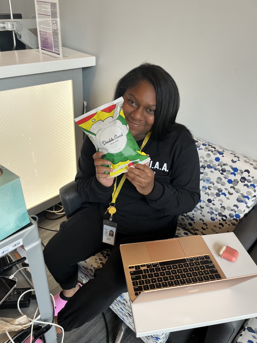 AcademyDevry's tweet photo. Popping with appreciation! National Teacher's Day 2023! #doadoublegood https://t.co/RvzbIxpwzH