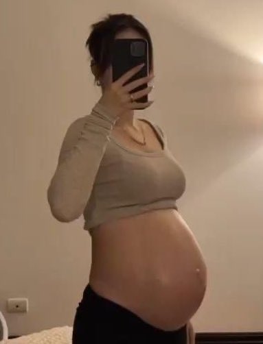 hyeshiin's tweet photo. ⠀⠀ ⠀⠀
⠀⠀ ⠀⠀ ⠀⠀ ⠀⠀   𝗦𝗶𝘅 𝗺𝗼𝗻𝘁𝗵𝘀.🤰⠀⠀ ⠀⠀ ⠀⠀ ⠀⠀ ⠀⠀ ⠀⠀ ⠀⠀ ⠀⠀ https://t.co/kDloSLNCM1