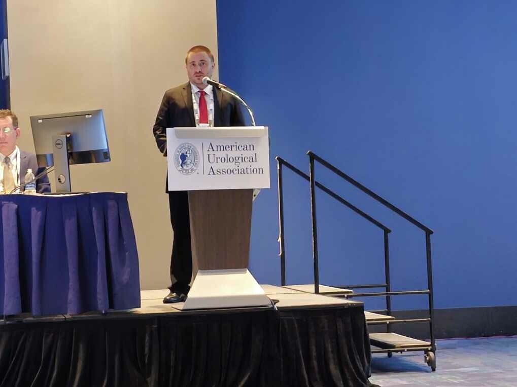 Derek Van Booven tweet media