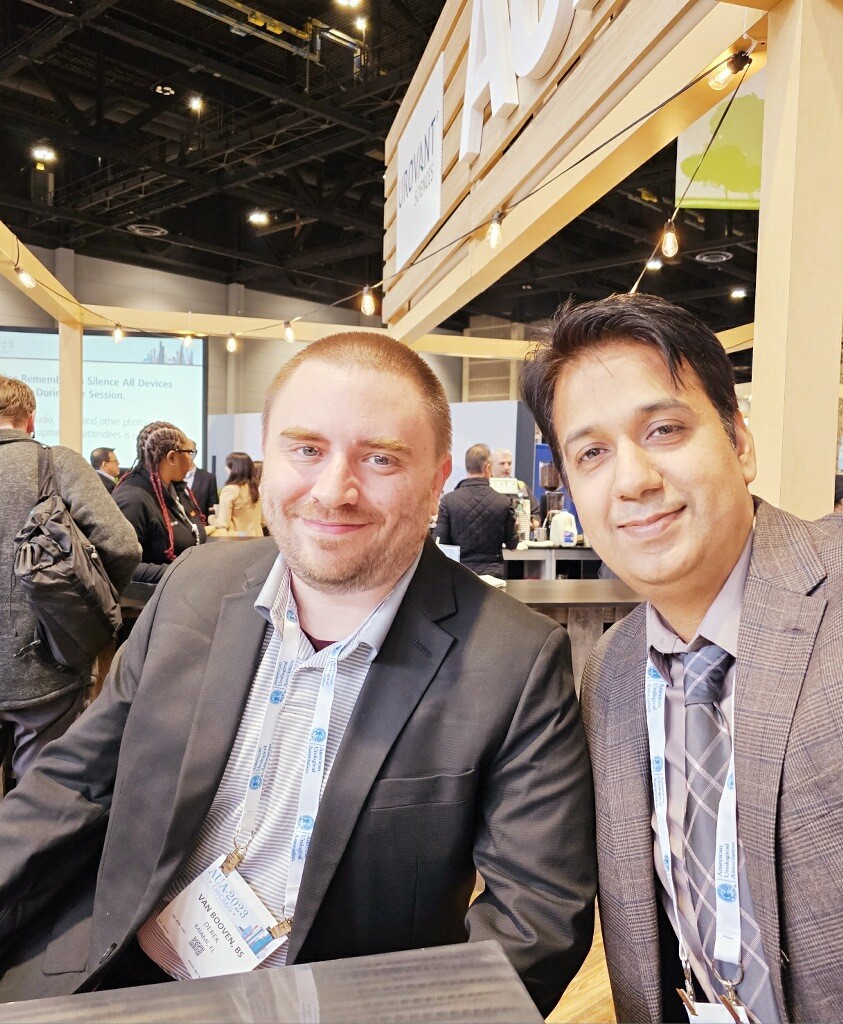 Derek Van Booven tweet media