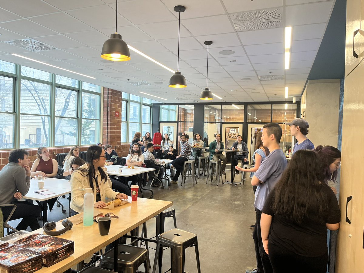 MooresResearch's tweet image. Great kick off and first lunch and learn from @GreenChemMcGill lots of exciting ideas, a packed room and great samosas. Kudos to
@GalenYang_ @jasmine_hong72 @daliahfarajat Julian and Gagan!