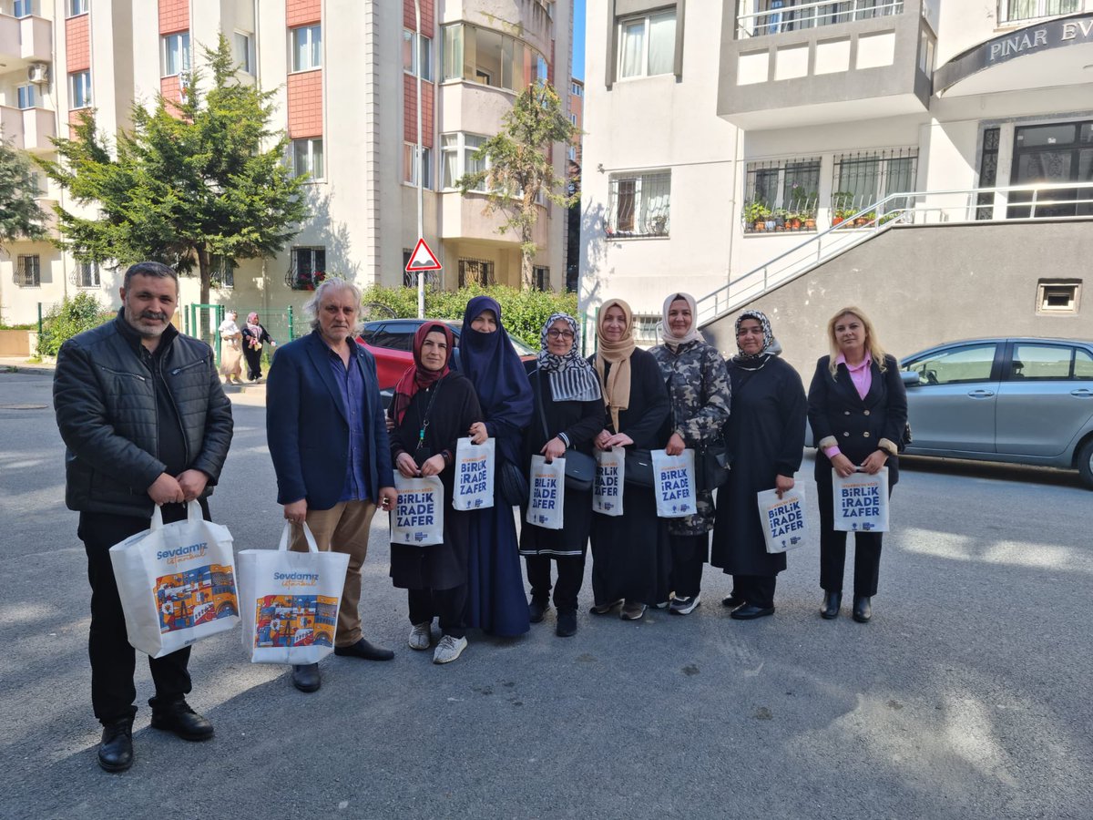 akkadinbasak's tweet photo. 📍Başakşehir Mahallesi 

Kapı kapı dolaşıyor, sokak sokak anlatıyor gönül köprüleri kuruyoruz.

#AdımAdımİstanbul https://t.co/ZukcwCXE3G