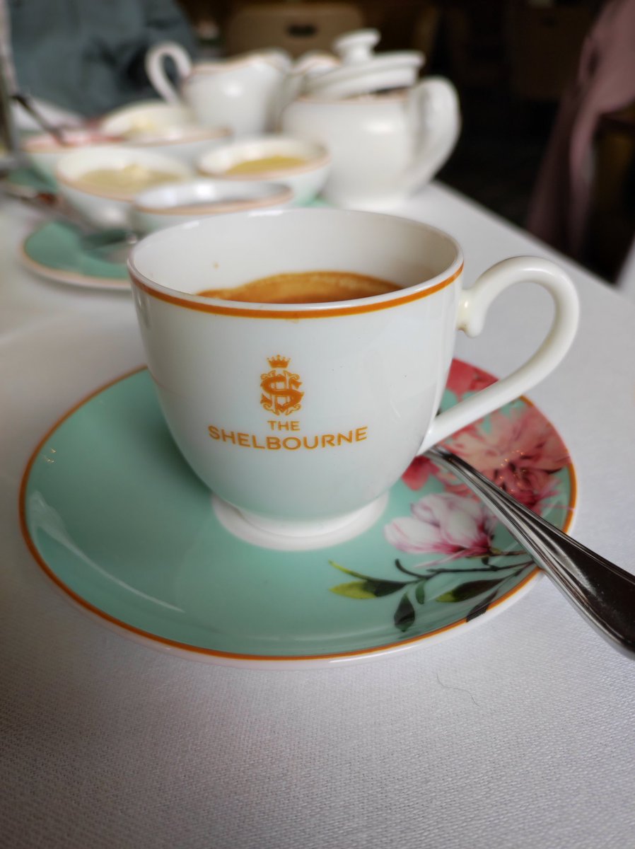 A special afternoon in more ways than one! <a href="/theshelbourne/">The Shelbourne</a> ! 💖 #Afternoontea 😊🍰🍮🫖☕