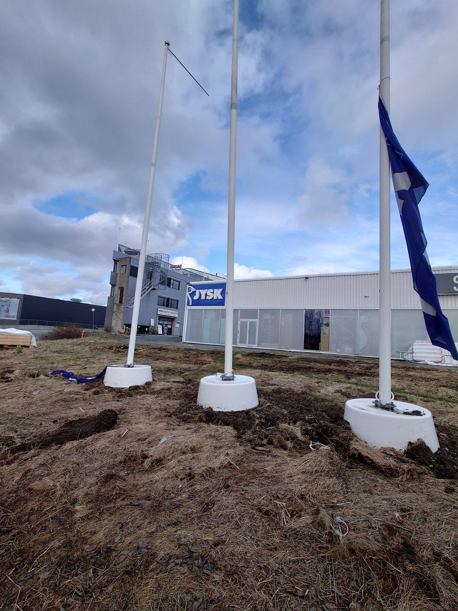 erlenk76's tweet photo. Stilig! #jysk #rosten 
Her har de sikkert noe fint til å pynte opp hjemmet med ja. https://t.co/MgSGLkGdx3
