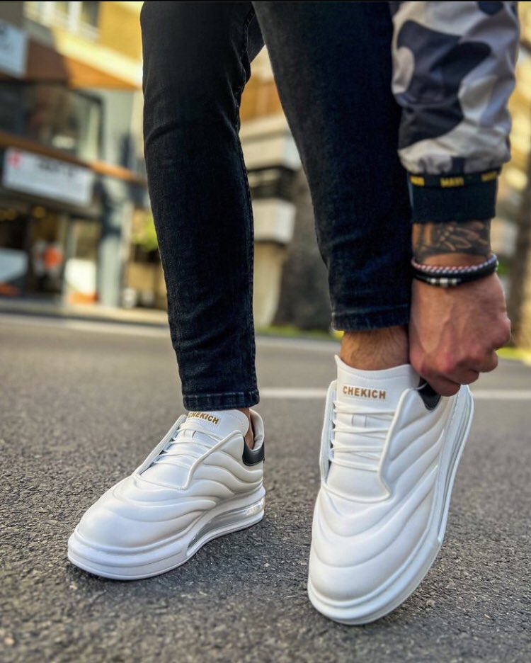 ChekichNG's tweet photo. Shop quality CHEKICH fashion shoes at reasonable prices all sizes and colors are available @ChekichNG 

 FREE DELIVERY 🚚  Nationwide 

🌎visit  https://t.co/W1zs5Rt7Sp 

#Chekichng  #Footwear #Fashion #menswear #menshoes #lekki #nigeria #shoeslover #lagos #abuja #lagosfashion https://t.co/YcBbiVcySE
