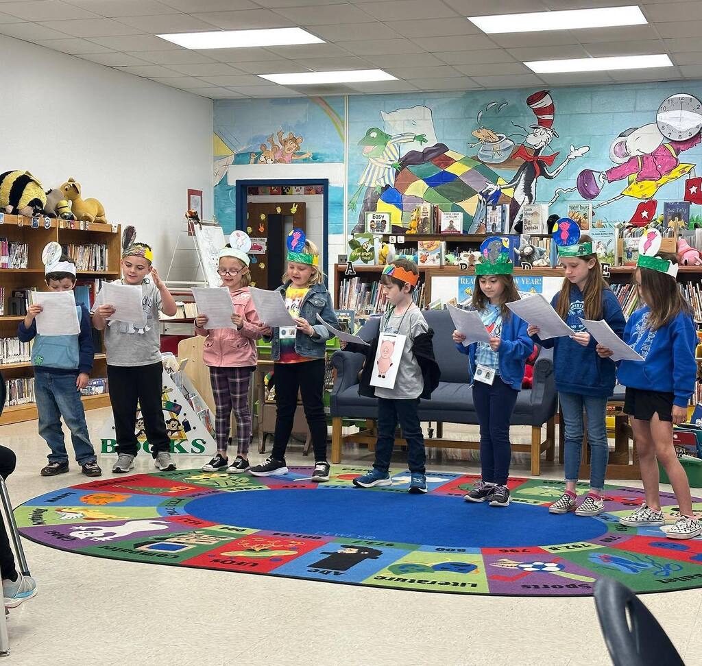 berkeleypotter's tweet photo. Our first grade Reader’s Theater did an amazing job, presenting on Friday!  #wearehmp https://t.co/c8g4uT0CAM