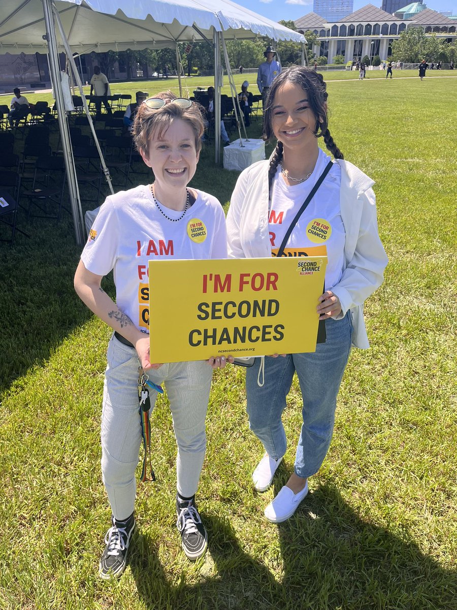 EyesonThelaw's tweet photo. We are currently entering into our state legislature buildings to advocate for bills like S.565, S.339,S.730, S.104,S.583 and many more all focused on creating second chances for ALL! #iamforsecondchances https://t.co/rsri5hbTNI