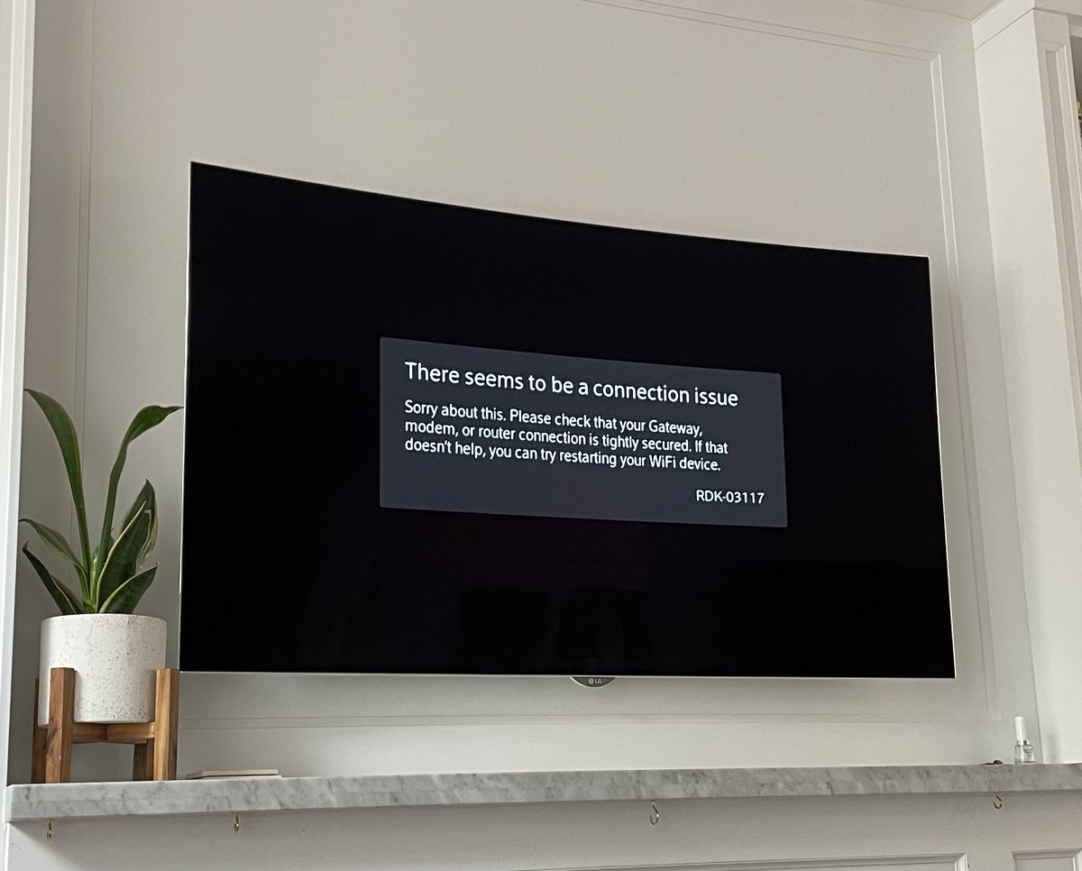 ElynArscott's tweet photo. @RogersHelps what’s with the connection issues… it’s been days like this… and the ignite app doesn’t open https://t.co/nuFJywS4nN