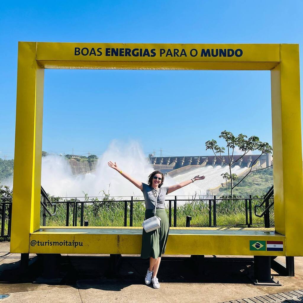 samaralopesGo's tweet photo. Mais um mês começando ☀️ o meu mês ❤️ 
Que seja cheio de bençãos pra nós https://t.co/LcGn7c0ls2 https://t.co/KFt66LGKNH