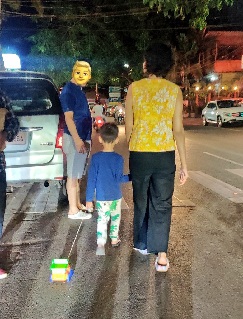 Cupidmusic_'s tweet photo. While boys fantasise about cars, villas, and Balenciaga, some MEN in their twenties are willing to shed BLOOD, SWEAT, and TEARS in order to have the financial and time freedom to enjoy these types of moments in the future
#FAMILY https://t.co/WFfRcCY5un