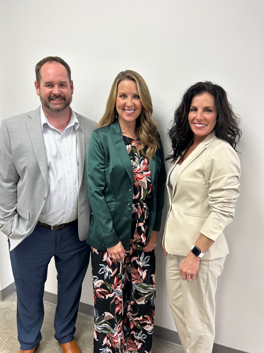 Axis_RT's tweet image. Such a great evening at Axis introducing Omnimed SmartOR into all our facilities.

This will be a game changer for our clients in the healthcare industry!

#axisrt #omnimed #omnimedsmartor #smarttechnology #cadaverlab #wetlab