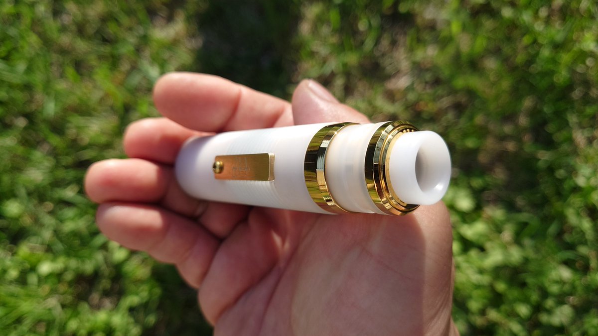 CebrjowHwScHCkj's tweet photo. 皆さんおはよっチェ😆👍今日も宜しくご安全に。🙇💦Rylie MOD + #AXIALrda 😋💦#VAPE #vape好きな人と繋がりたい #VAPE好きと繋がりたい #VAPE初心者 #しっくりセットアップ #UnicornVapesInc #massmods #philippinevape https://t.co/FiLl8w4jLC