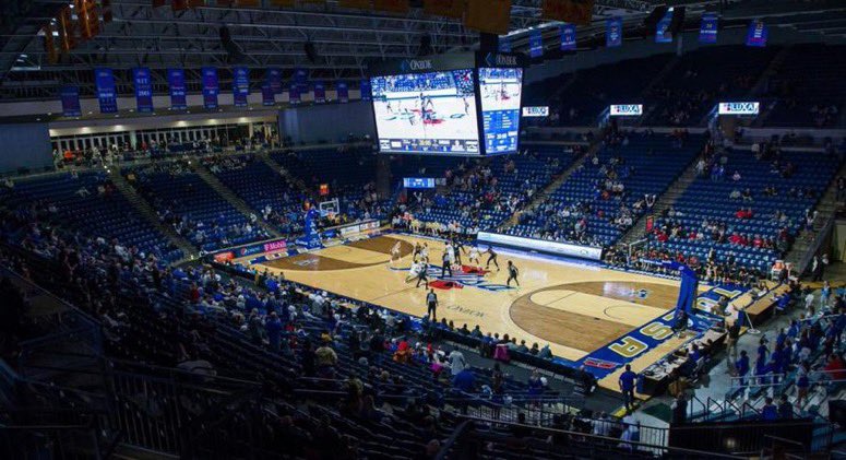 dakotah_14's tweet photo. Blessed to receive my 1st offer from Tulsa🔵🔴 @teamtraeyoungmb @_CoachWrice_ @boogclay @CoachYKing @CoachKonkol @bj_coach 🥶🥶🥶🥶 /// https://t.co/y7OQoRMfSj