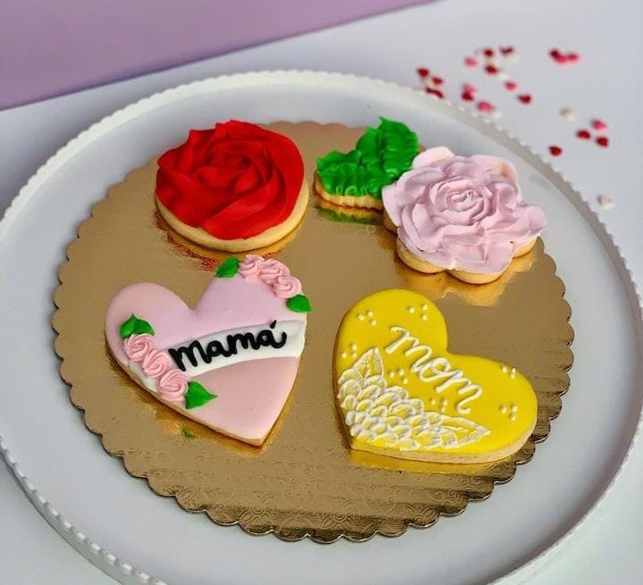 PattyGize's tweet image. A partir de mañana tendremos galletas decoradas, tarros con galletas y ramos de flores 💐.
Pedidos especiales o diseños específicos, con dos días de anticipación 🤗