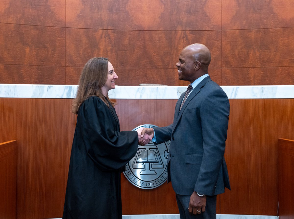 STCL_Houston's tweet photo. STCL Houston recently hosted a Bench and Bar Breakfast for judges and alumni, including a swearing-in ceremony for recent alumni by Judge Kristen Hawkins '99. She is a judge for the 11th District Court in Harris County. #stclhouston #stclalumni https://t.co/UpsaJXtiKW