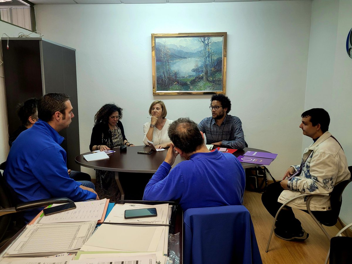 La defensa del taxi como transporte público es imprescindible, y desde Ayuntamiento y Gobierno no han sufrido más que zancadilals con la falta de regulación de las VTC o sobre licencias.
Renovamos nuestro compromiso con los autónomos y trabajadores del taxi <a href="/FCantaxi/">Federación Cántabra del Taxi</a>