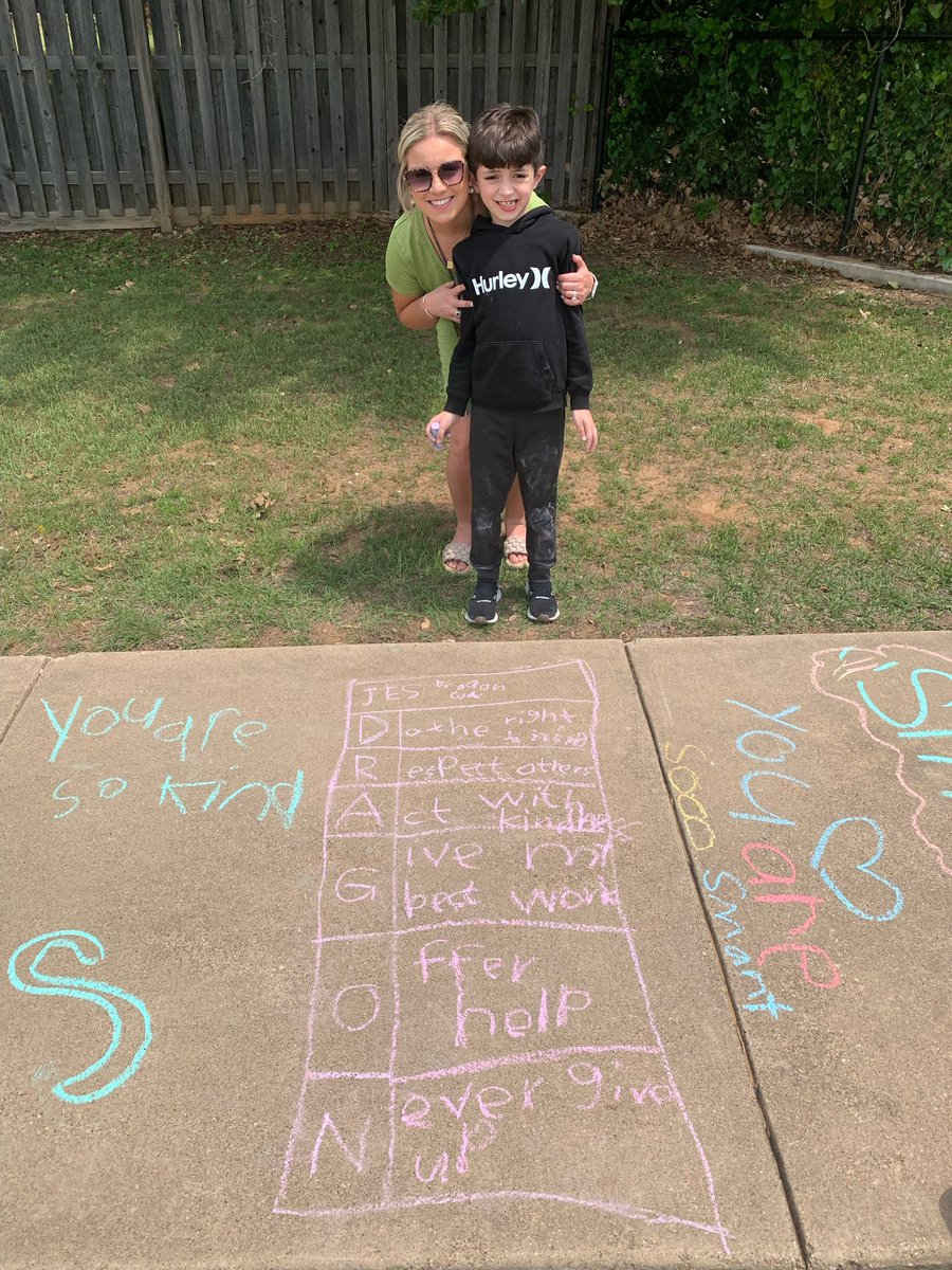 Kaitlyn Davis tweet media