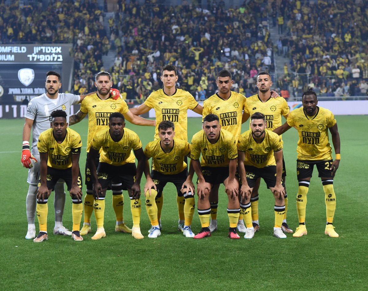 רצינו לבחור את המצטיין של המשחק- אבל גילינו שיש לנו 11 יהלומים שקשה לנו מאוד לבחור מהם -אז הפעם החלטנו שכולם מצטיינים!!!
#ככה_זה_כשעולים_לגמר