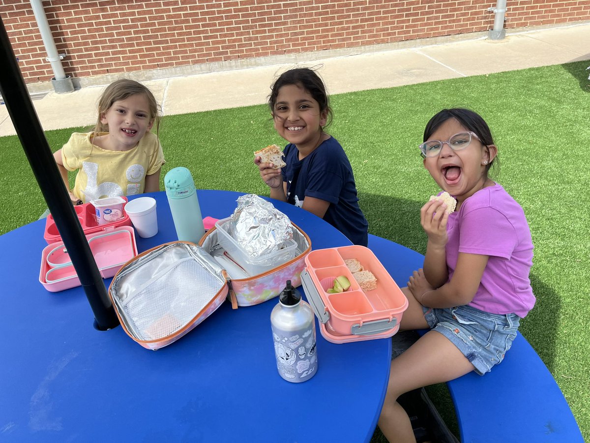 Vicky Bass tweet media