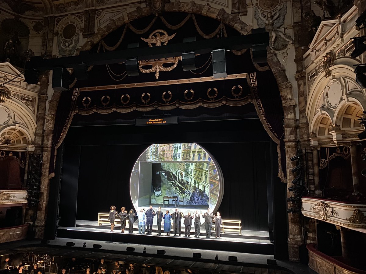 bensantamaria's tweet photo. BLUE @E_N_O was stunning beyond belief. What a vast achievement. #ENOBlue https://t.co/BZCP5yk22A