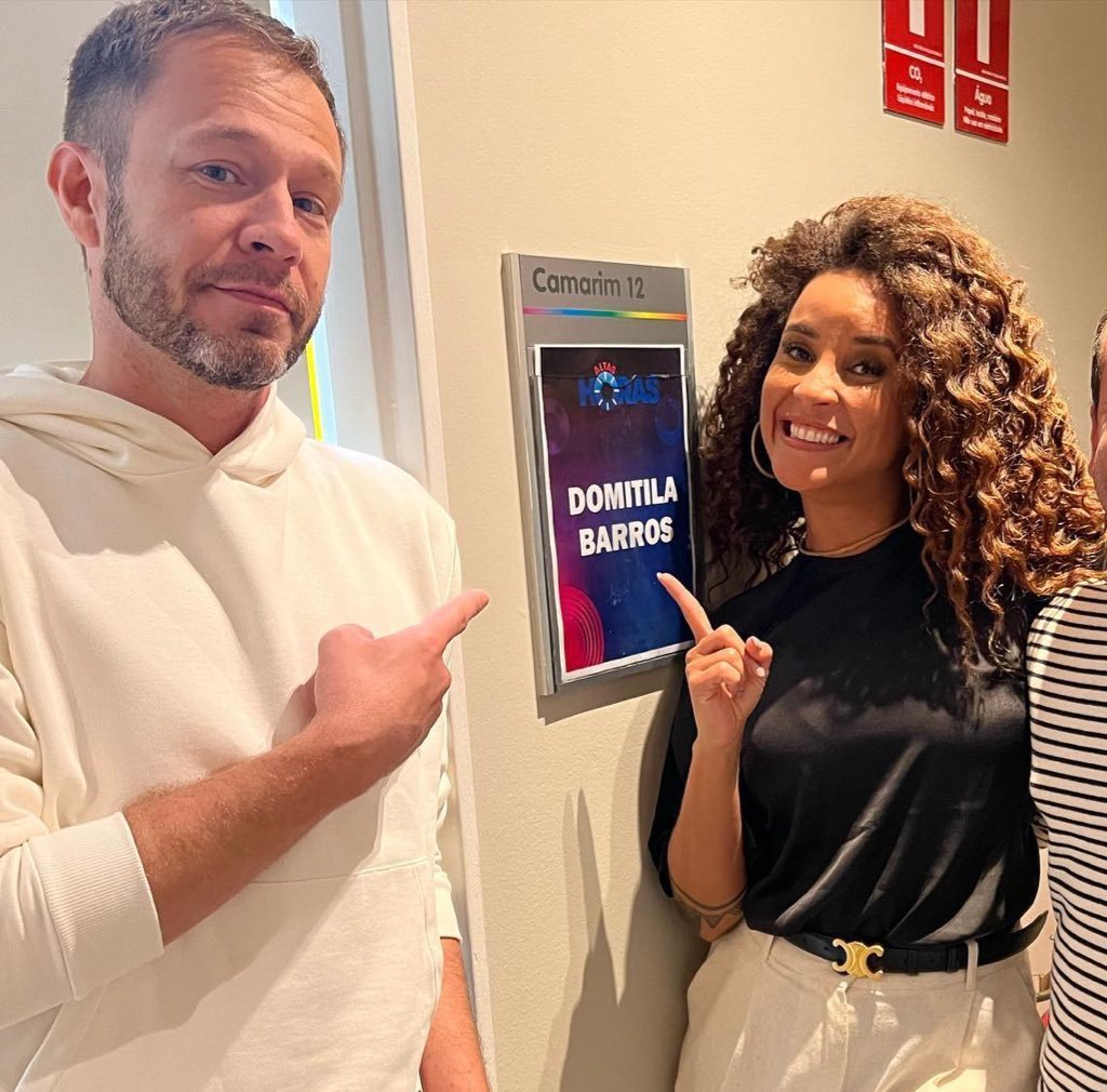 ALFINETEI's tweet photo. 🚨 PROTAGONISTA! Domitila, uma das participantes mais famosas do Big Brother Brasil, estará no programa Altas Horas ao lado de Pedro Bial e Tiago Leifert, dois dos ex-apresentadores do reality show. https://t.co/u4nLRv3ojx