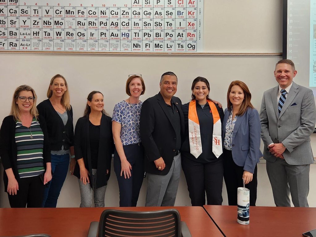 mayrenaisamar's tweet image. Today I was surprised in the middle of my class with a congratulatory First Generation stole for my contributions on the SHSU First Generation Faculty Advisory board! I’m so excited to wear this stole at our commencement ceremonies! #ProudToBeFirstGen #SHSUCOHS #SHSUFirstGen