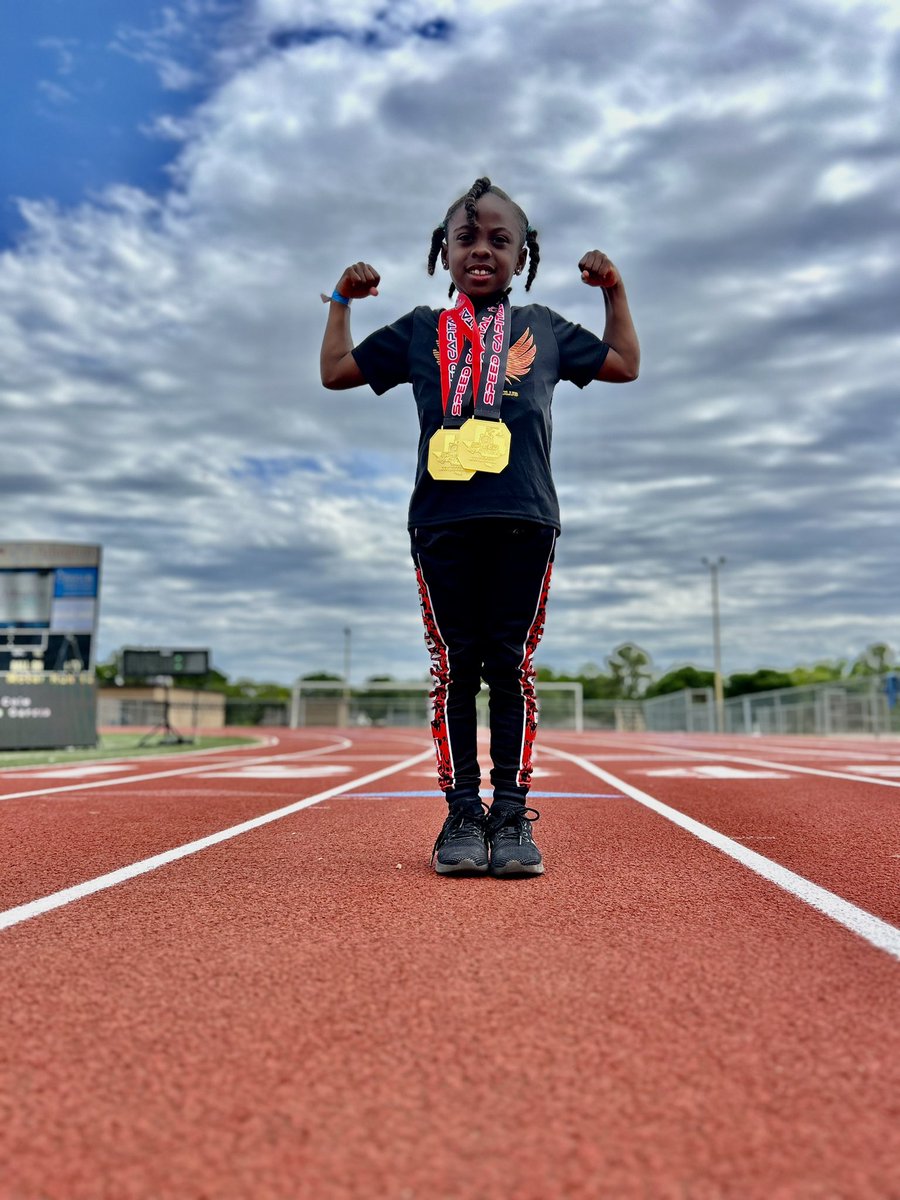 madetrackclub's tweet image. My #trackgirl Kaliyah is a super gifted &amp;amp; talented 8y/o, all I do is put that training on her &amp;amp; sit back &amp;amp; watch the results… We going IMMACULATE this season 🙏🏿, you will be entertained every meet for sure… #wowfactor #crowdpleaser #madetrackclub #kaliyahfranklin #duwop #thewop