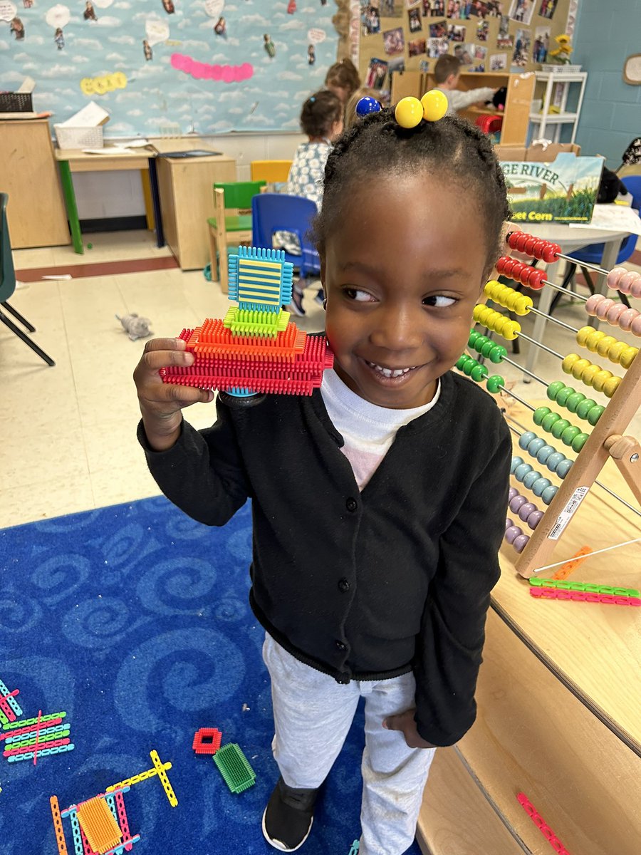 MissBrownley's tweet photo. Such a wonderful day spent learning, building and creating with the turtles!🐢 #ocsbjoy @StPhilipOCSB @MmeCowper https://t.co/0XLk0nRDoS