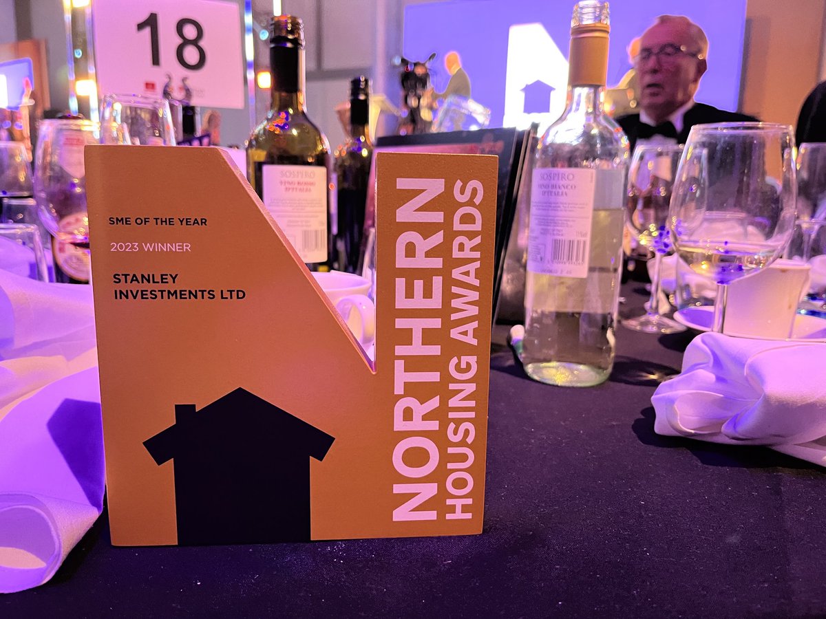 Award in hand. Well done ⁦<a href="/StanLandHomes/">Stanley Land and Homes</a>⁩