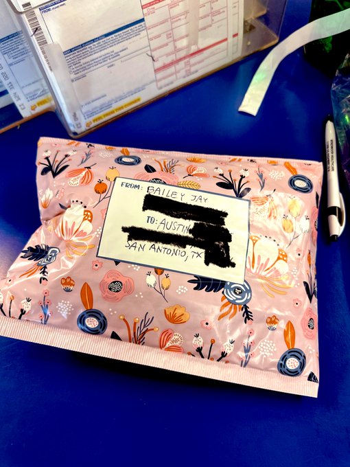 My hand painted, signed egg is in the mail off to the winning member from my site🐣. I&rsquo;m currently auctioning