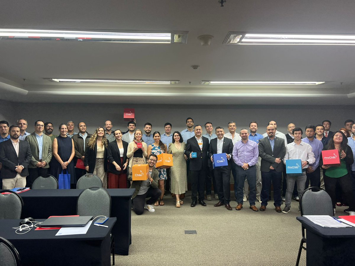 Workshop Oportunidades no #Brasil🇧🇷

Em missão realizada com 🇨🇱 <a href="/CChC_Chile/">Cámara Chilena de la Construcción</a>, 40 empresas #chilenas participaram do workshop de internacionalização do empreendedorismo #chileno ao Brasil, que acontece às margens do 🇧🇷#WebSummitRio, evento global de #inovação e #tecnologia.