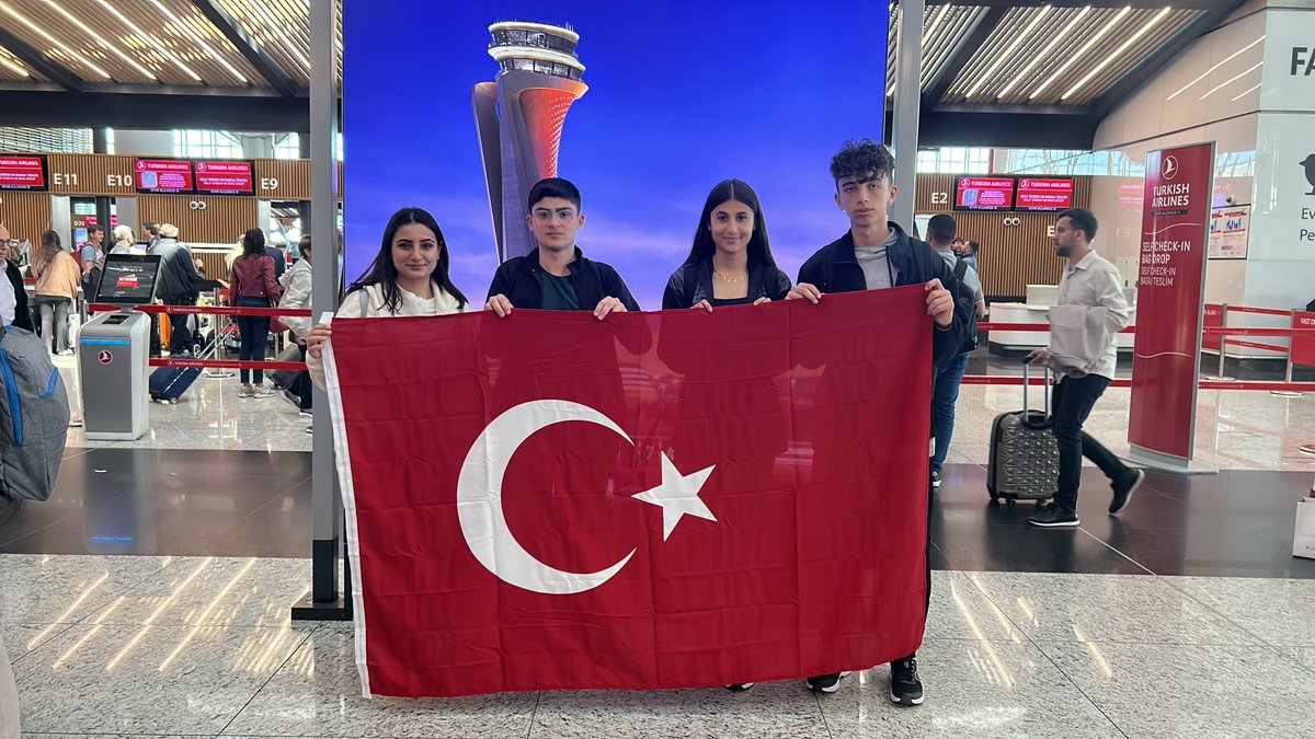 2022-KA121-VET-0000064213 nolu <a href="/istanbulilmem/">İstanbul İl Millî Eğitim Müdürlüğü</a> Akreditasyon konsorsiyumu,Mesleki Eğitim Projesiyle matbaa alanı öğrencilerimiz Strasbourg/Fransa’da 21 gün staj yapacaklardır. Stajları boyunca kendilerine müdür yardımcımız Arzu Şahin refakat edecektir. <a href="/AtasehirMEM/">Ataşehir İlçe Millî Eğitim Müdürlüğü</a> <a href="/istanbulilmem/">İstanbul İl Millî Eğitim Müdürlüğü</a>